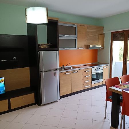 Family Beach 100 Square Metres Apartment Голем Экстерьер фото