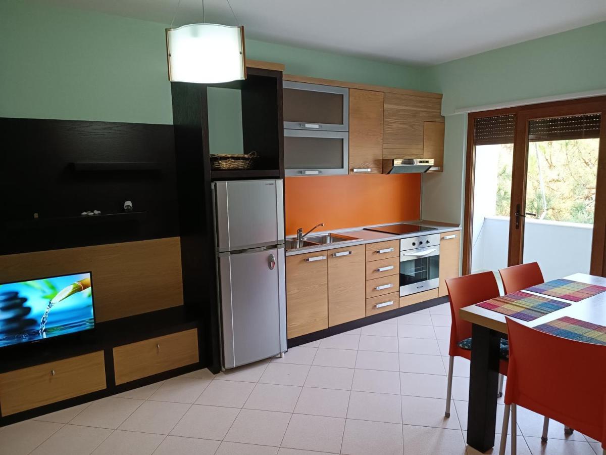 Family Beach 100 Square Metres Apartment Голем Экстерьер фото