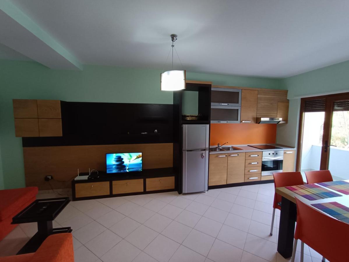 Family Beach 100 Square Metres Apartment Голем Экстерьер фото