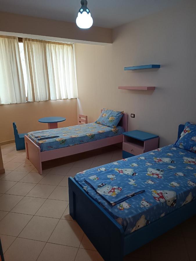 Family Beach 100 Square Metres Apartment Голем Экстерьер фото
